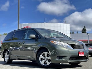 2012 Toyota Sienna LE 8-Passenger 5TDKK3DC0CS217140 2012 Toyota Sienna LE 8-Passenger