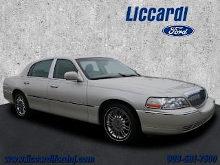2006 Lincoln Town Car Designer Series 1LNHM83W06Y604546 2006 Lincoln Town Car Designer Series