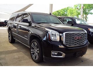 2019 GMC Yukon XL Denali 1GKS2HKJ1KR373056 2019 GMC Yukon XL Denali