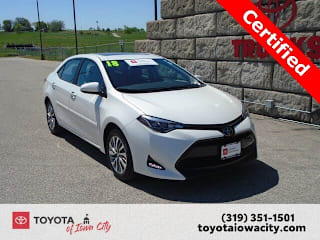 2018 Toyota Corolla XLE 5YFBURHEXJP840084 2018 Toyota Corolla XLE
