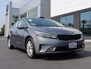 2017 Kia Forte S 3KPFL4A73HE044601 2017 Kia Forte S