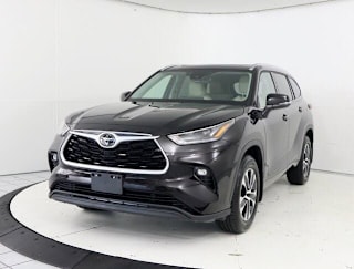 2021 Toyota Highlander XLE 5TDHZRBH5MS061976 2021 Toyota Highlander XLE