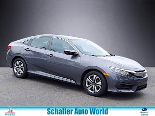 2018 Honda Civic LX 2HGFC2F52JH609394 2018 Honda Civic LX