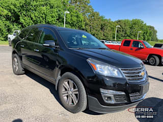 2017 Chevrolet Traverse LT 1GNKRGKD8HJ124070 2017 Chevrolet Traverse LT