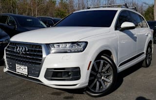 2017 Audi Q7 3.0T quattro Premium Plus WA1LAAF72HD040017 2017 Audi Q7 3.0T quattro Premium Plus