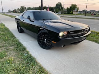 2008 Dodge Challenger SRT8 2B3LJ74W38H300545 2008 Dodge Challenger SRT8