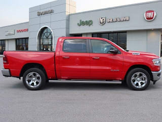 2019 Ram Pickup 1500 1C6SRFFT5KN747531 2019 Ram Pickup 1500
