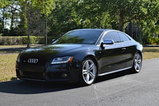 2010 Audi S5 4.2 quattro Prestige WAUVVAFR8AA053217 2010 Audi S5 4.2 quattro Prestige