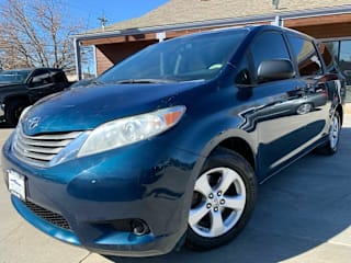 2011 Toyota Sienna 5TDZK3DC8BS106803 2011 Toyota Sienna