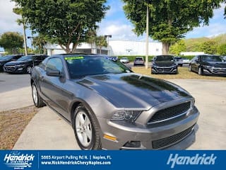 2014 Ford Mustang V6 1ZVBP8AM8E5293710 2014 Ford Mustang V6