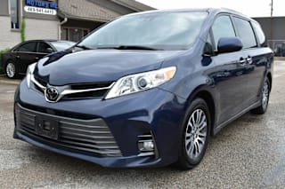 2018 Toyota Sienna XLE 8-Passenger 5TDYZ3DC4JS937608 2018 Toyota Sienna XLE 8-Passenger