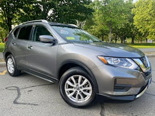 2019 Nissan Rogue SV KNMAT2MT6KP555122 2019 Nissan Rogue SV