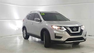 2019 Nissan Rogue SV JN8AT2MTXKW261913 2019 Nissan Rogue SV