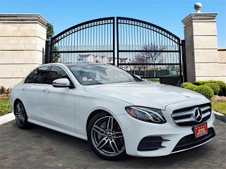 2019 Mercedes-Benz E-Class E 300 WDDZF4JB3KA497643 2019 Mercedes-Benz E-Class E 300