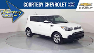 2017 Kia Soul KNDJN2A26H7438817 2017 Kia Soul