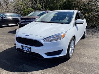 2017 Ford Focus SE 1FADP3K29HL335559 2017 Ford Focus SE