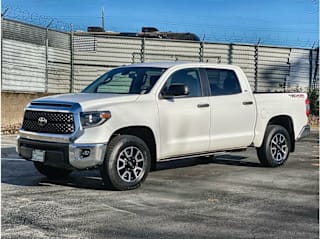 2018 Toyota Tundra 5TFDY5F14JX682087 2018 Toyota Tundra