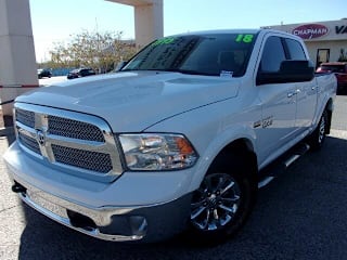 2018 Ram Pickup 1500 1C6RR6LTXJS101002 2018 Ram Pickup 1500