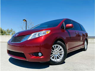2015 Toyota Sienna XLE 8-Passenger 5TDYK3DC4FS557020 2015 Toyota Sienna XLE 8-Passenger