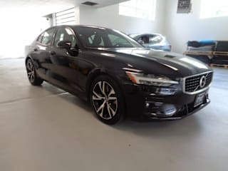 2019 Volvo S60 T6 R-Design 7JRA22TMXKG004917 2019 Volvo S60 T6 R-Design