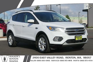 2017 Ford Escape SE 1FMCU9GD5HUB61586 2017 Ford Escape SE