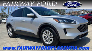 2020 Ford Escape SE 1FMCU0G64LUB19240 2020 Ford Escape SE
