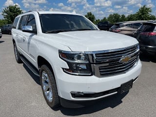 2018 Chevrolet Suburban Premier 1500 1GNSKJKC0JR137833 2018 Chevrolet Suburban Premier 1500