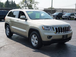 2011 Jeep Grand Cherokee Laredo 1J4RR4GG2BC563070 2011 Jeep Grand Cherokee Laredo