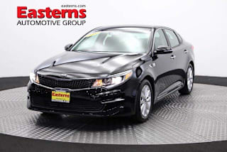 2018 Kia Optima LX 5XXGT4L36JG271177 2018 Kia Optima LX