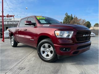 2019 Ram Pickup 1500 1C6RREFTXKN642217 2019 Ram Pickup 1500