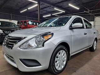 2017 Nissan Versa 1.6 S 3N1CN7AP5HL863039 2017 Nissan Versa 1.6 S