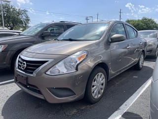 2017 Nissan Versa 1.6 S 3N1CN7AP2HK428517 2017 Nissan Versa 1.6 S