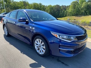 2017 Kia Optima LX 5XXGT4L3XHG123401 2017 Kia Optima LX