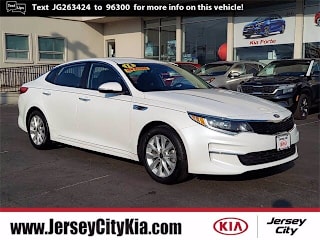 2018 Kia Optima LX 5XXGT4L31JG263424 2018 Kia Optima LX