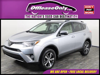 2018 Toyota RAV4 XLE JTMWFREV4JJ177583 2018 Toyota RAV4 XLE