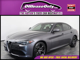 2018 Alfa Romeo Giulia ZARFAEEN2J7596977 2018 Alfa Romeo Giulia