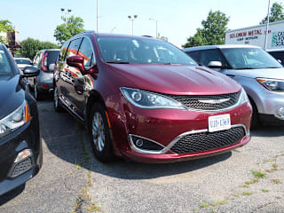 2019 Chrysler Pacifica Touring L 2C4RC1BG0KR651328 2019 Chrysler Pacifica Touring L