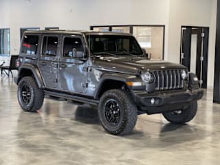 2018 Jeep Wrangler Unlimited Sport 1C4HJXDG6JW136017 2018 Jeep Wrangler Unlimited Sport