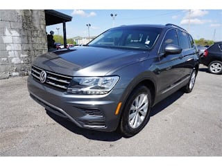 2018 Volkswagen Tiguan 2.0T SEL 3VV3B7AX7JM052592 2018 Volkswagen Tiguan 2.0T SEL