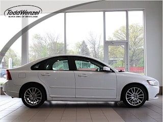 2009 Volvo S40 2.4i YV1MS382892461008 2009 Volvo S40 2.4i
