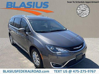 2019 Chrysler Pacifica Touring L 2C4RC1BG8KR523743 2019 Chrysler Pacifica Touring L