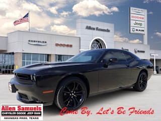 2018 Dodge Challenger SXT 2C3CDZAG0JH229149 2018 Dodge Challenger SXT