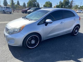 2013 Kia Rio 5-Door LX KNADM5A34D6170955 2013 Kia Rio 5-Door LX