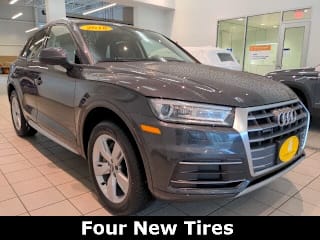 2018 Audi Q5 2.0T quattro Premium WA1ANAFYXJ2205463 2018 Audi Q5 2.0T quattro Premium