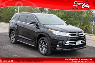2019 Toyota Highlander XLE 5TDKZRFH2KS554480 2019 Toyota Highlander XLE