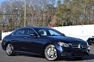 2018 Mercedes-Benz E-Class E 300 WDDZF4JB8JA325767 2018 Mercedes-Benz E-Class E 300