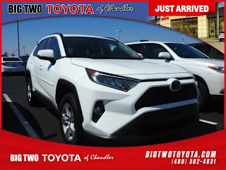2020 Toyota RAV4 XLE 2T3W1RFV8LC044182 2020 Toyota RAV4 XLE