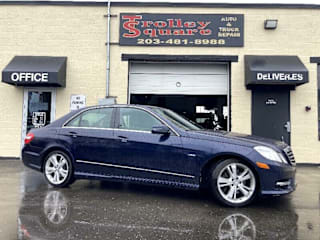 2012 Mercedes-Benz E-Class E 350 Luxury 4MATIC WDDHF8JB4CA572970 2012 Mercedes-Benz E-Class E 350 Luxury 4MATIC