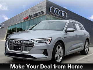 2019 Audi e-tron quattro Premium Plus WA1LAAGE7KB024010 2019 Audi e-tron quattro Premium Plus