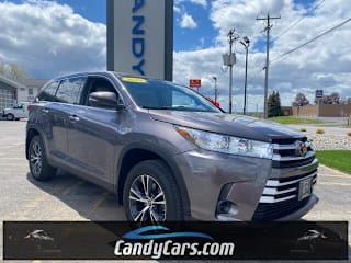 2019 Toyota Highlander LE 5TDBZRFH8KS945701 2019 Toyota Highlander LE